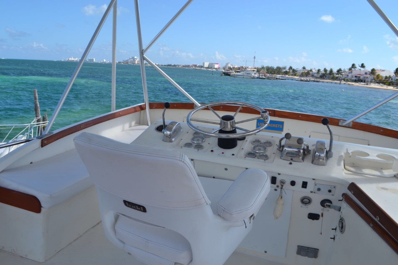 Flybridge del yate Post 46