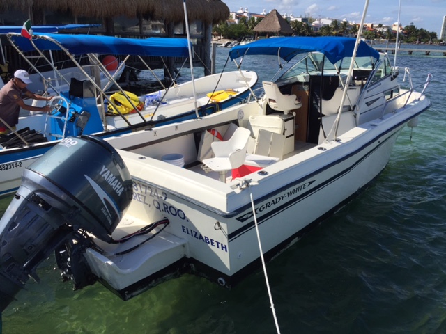 Lancha económica para pesca deportiva en Cancún