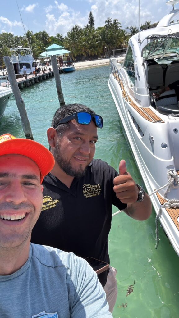Capitán Miguel de Cancun Pesca Deportiva en la marina de Cancún